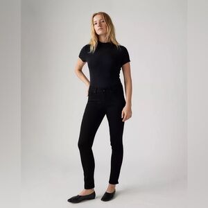 Levi’s 311 Skinny Shaping Jean 29